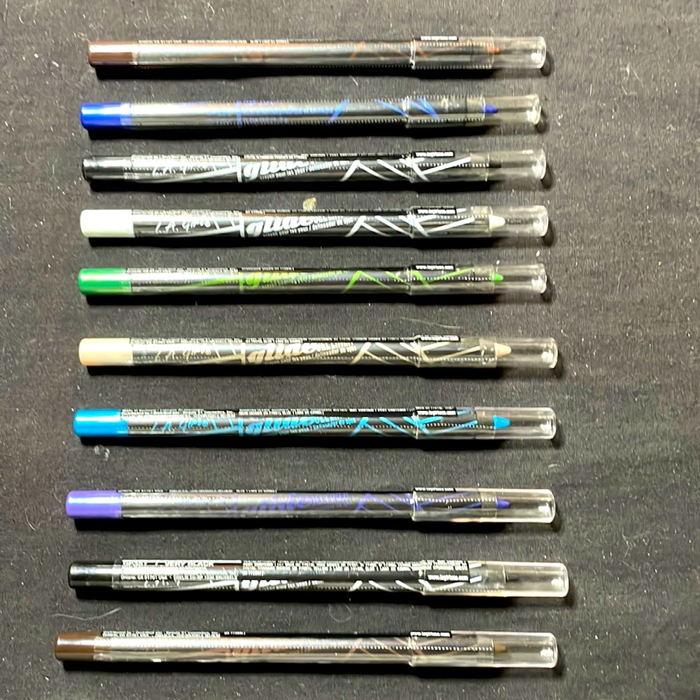 15 L.A. Girl Eyeliners